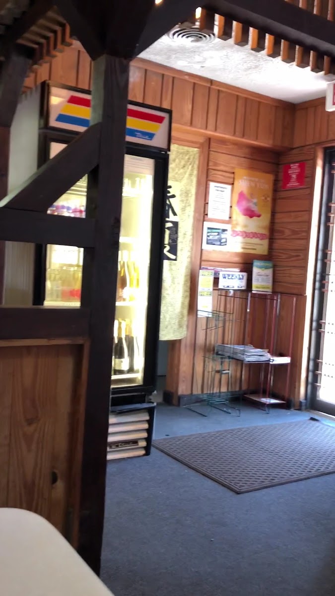 Tokyo Sushi Bar